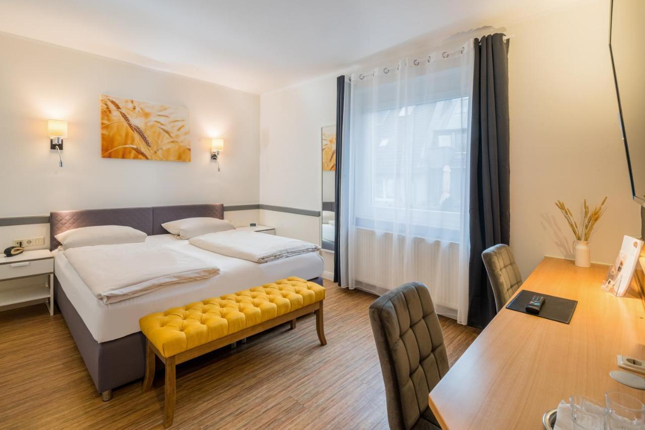 Schaefers Hotel, Self-Check-In, Cafe Und Baecker Am Hotel Фехта Экстерьер фото