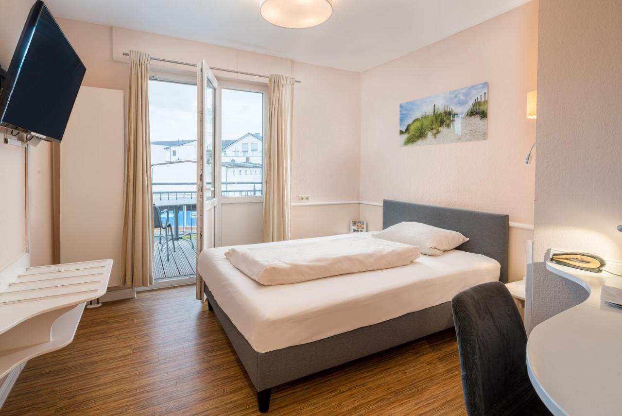 Schaefers Hotel, Self-Check-In, Cafe Und Baecker Am Hotel Фехта Экстерьер фото
